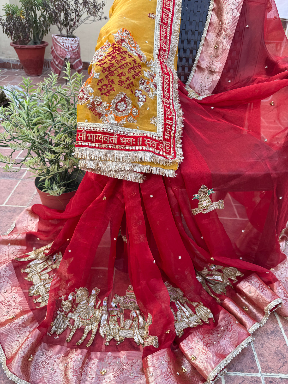 Gayatri Mantra Chunari