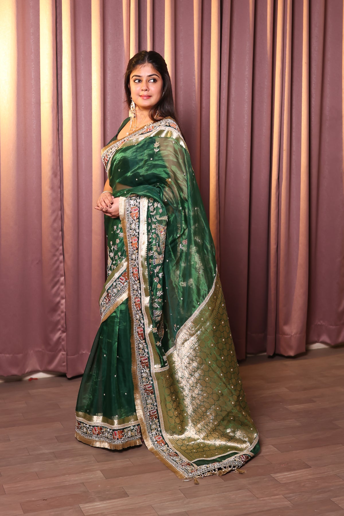 Special Teej Waali Saree