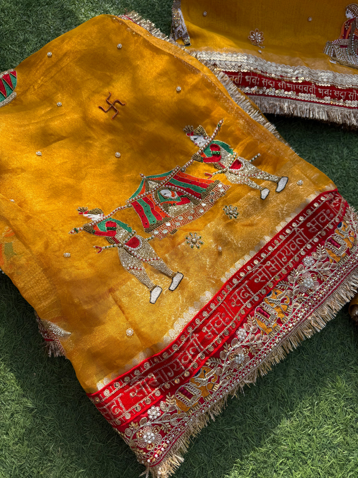 Saat Vachan Waali Saree