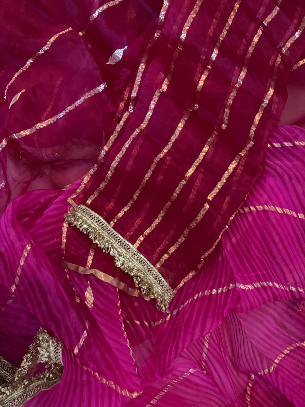 Gulabi Aankhein