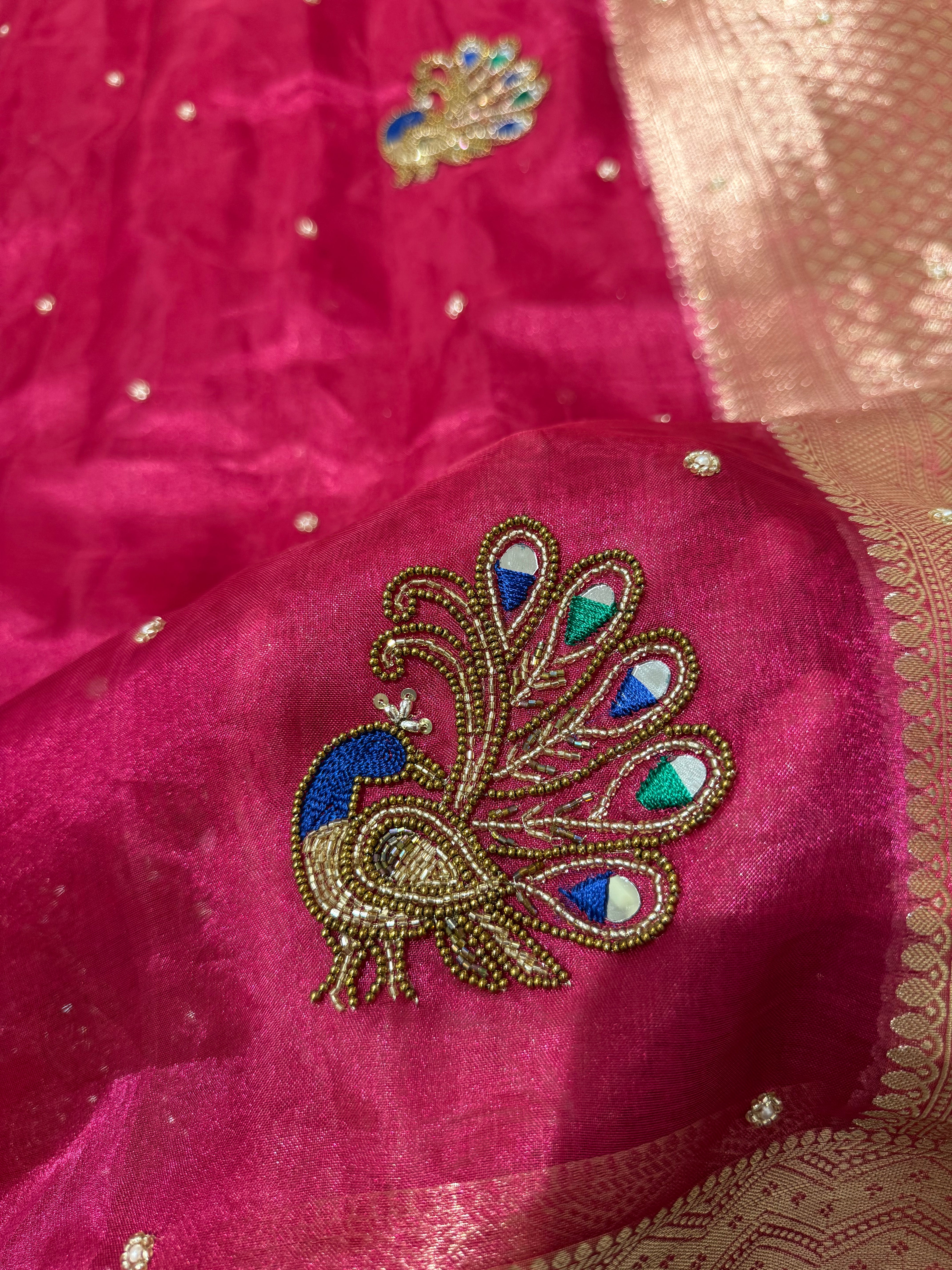 Gulabi Parinda