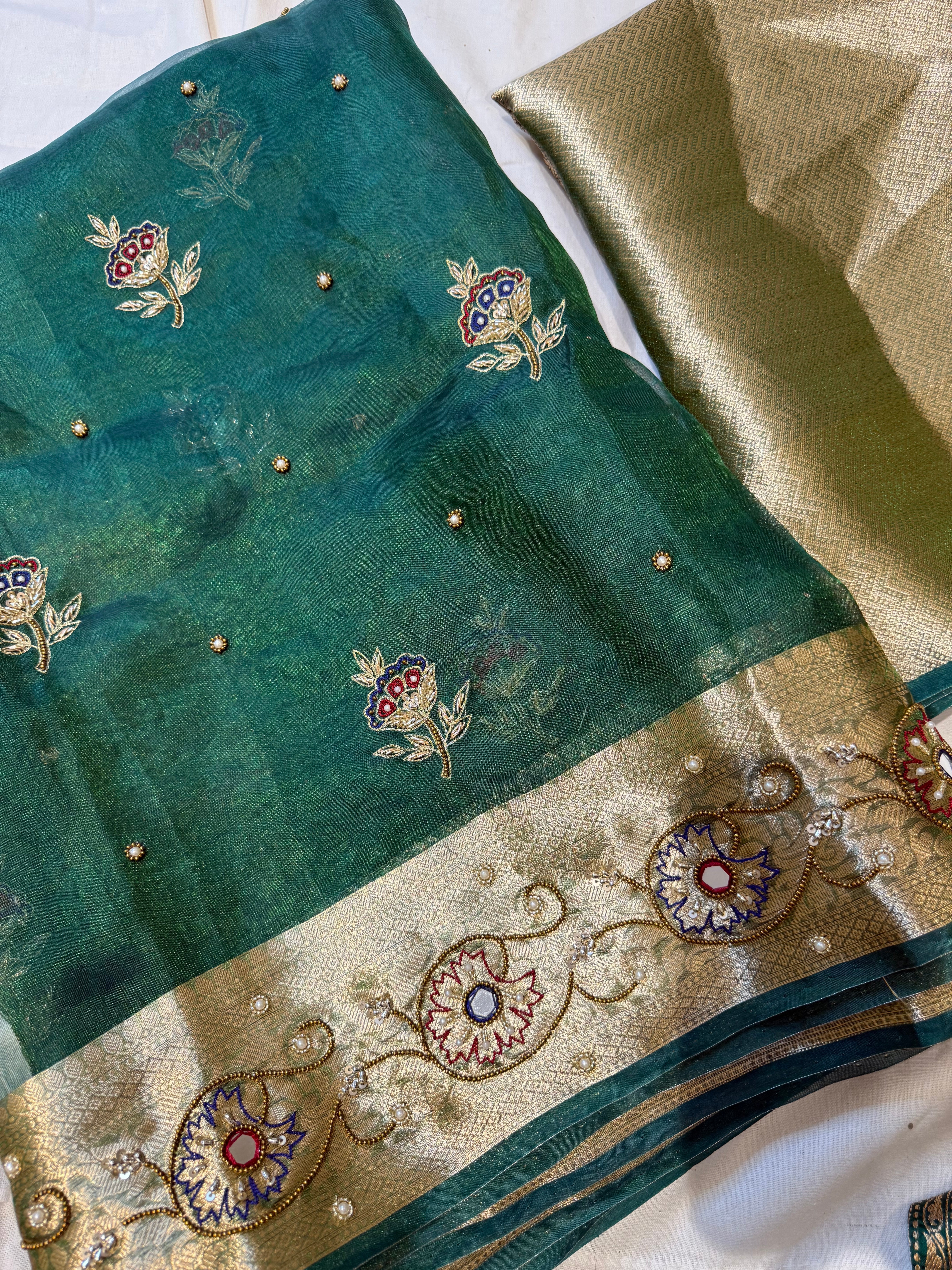 Dulhan Ki Mummy Ki Saree