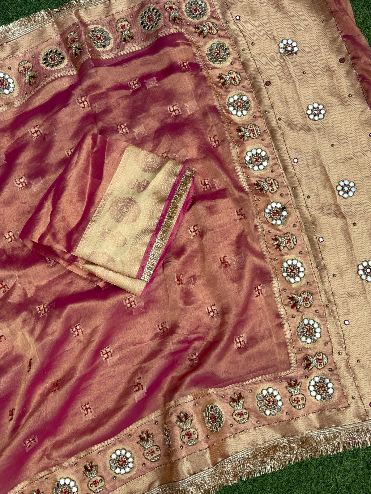 Gulabi Balam