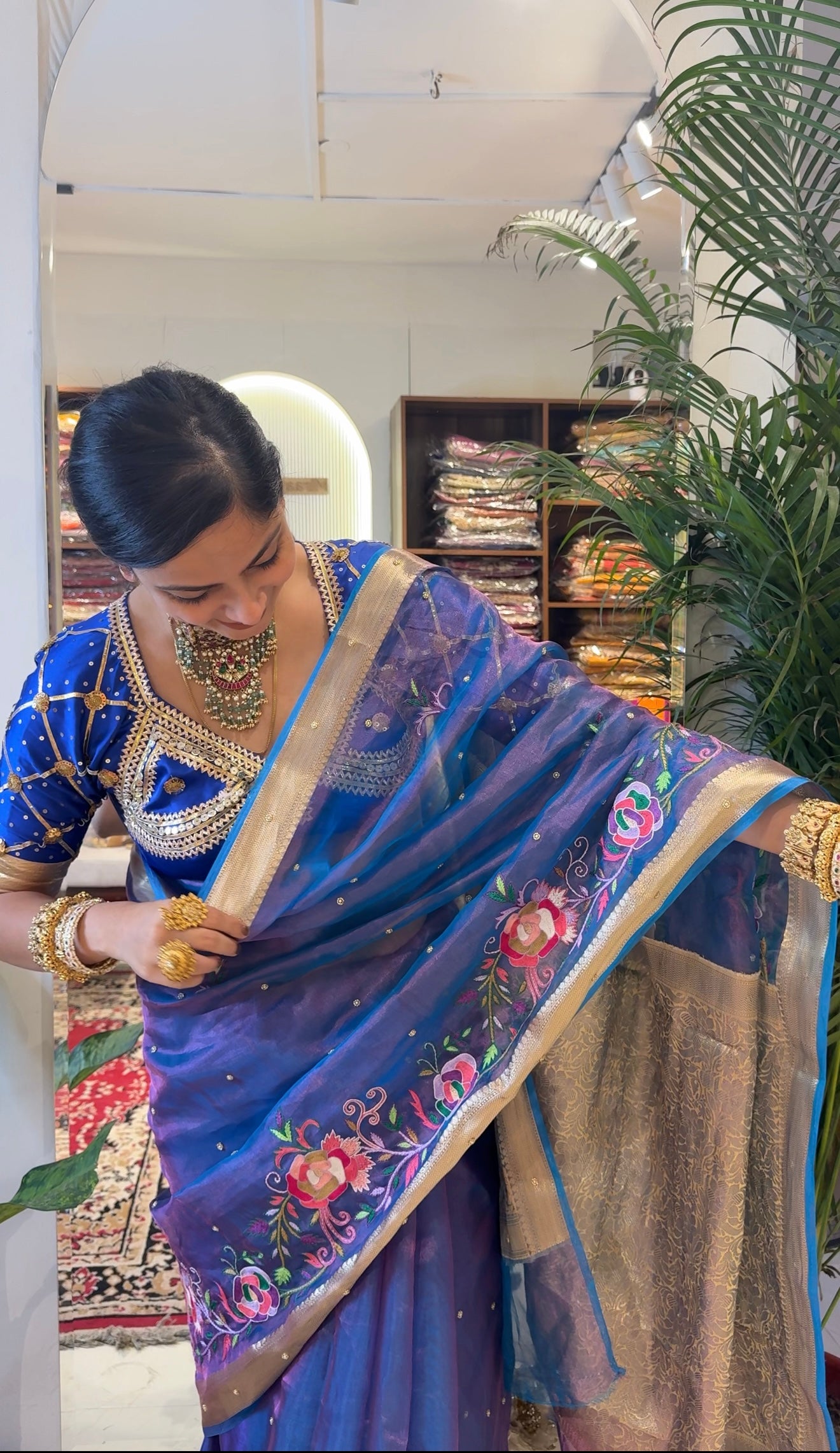Resham Waali Saree - Brocade Blouse