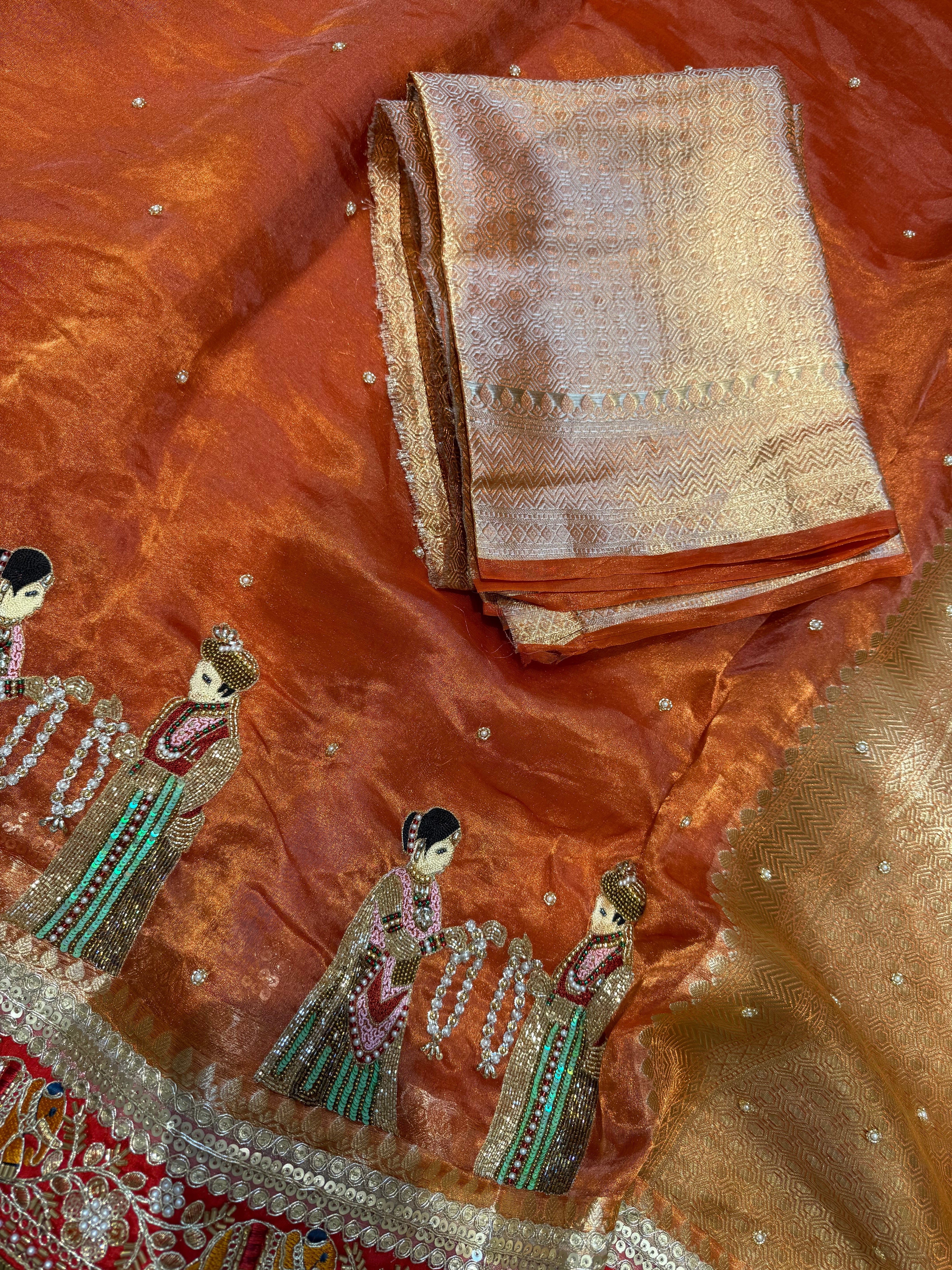 Gajri Varmala Waali Saree