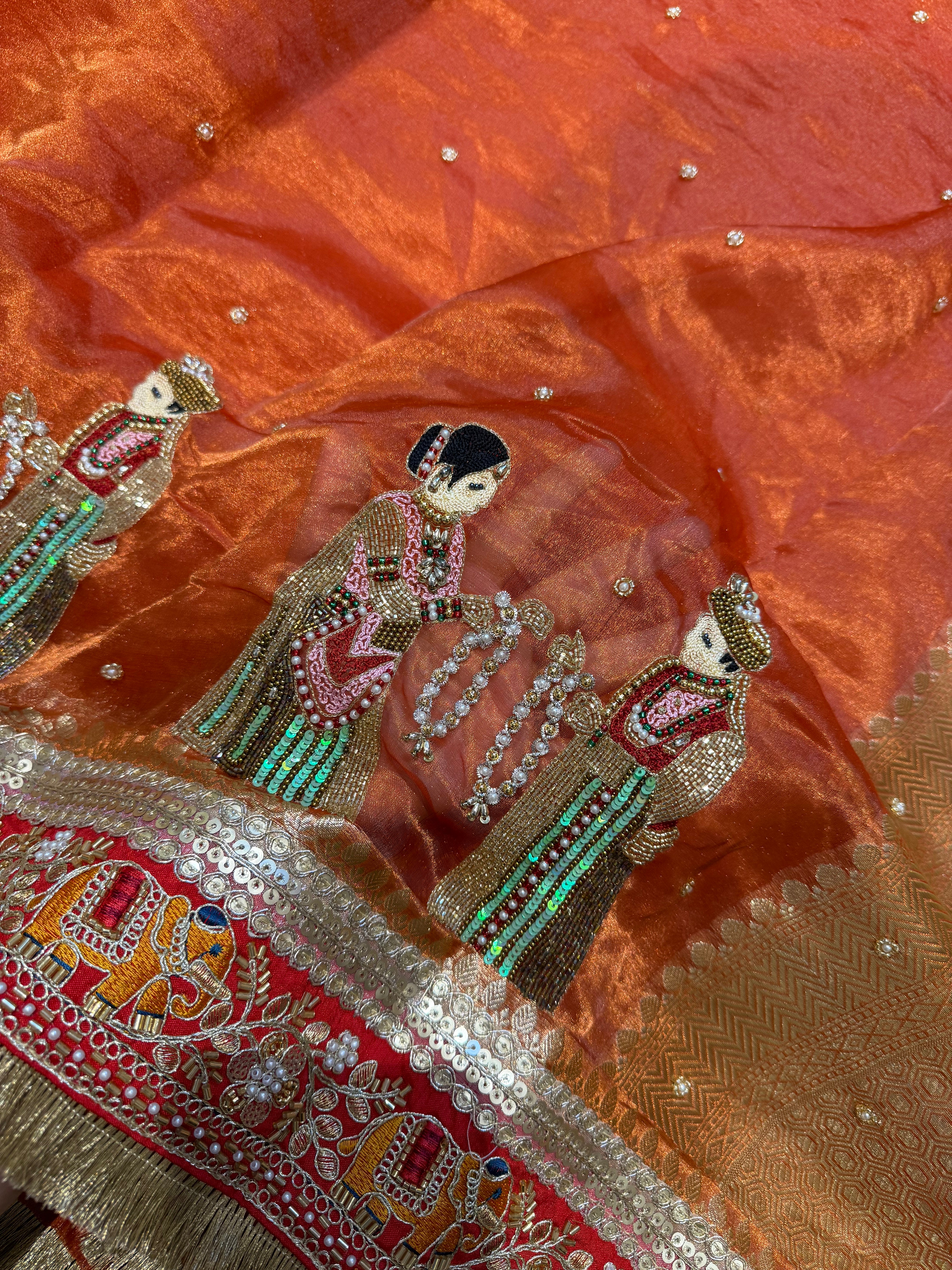 Gajri Varmala Waali Saree