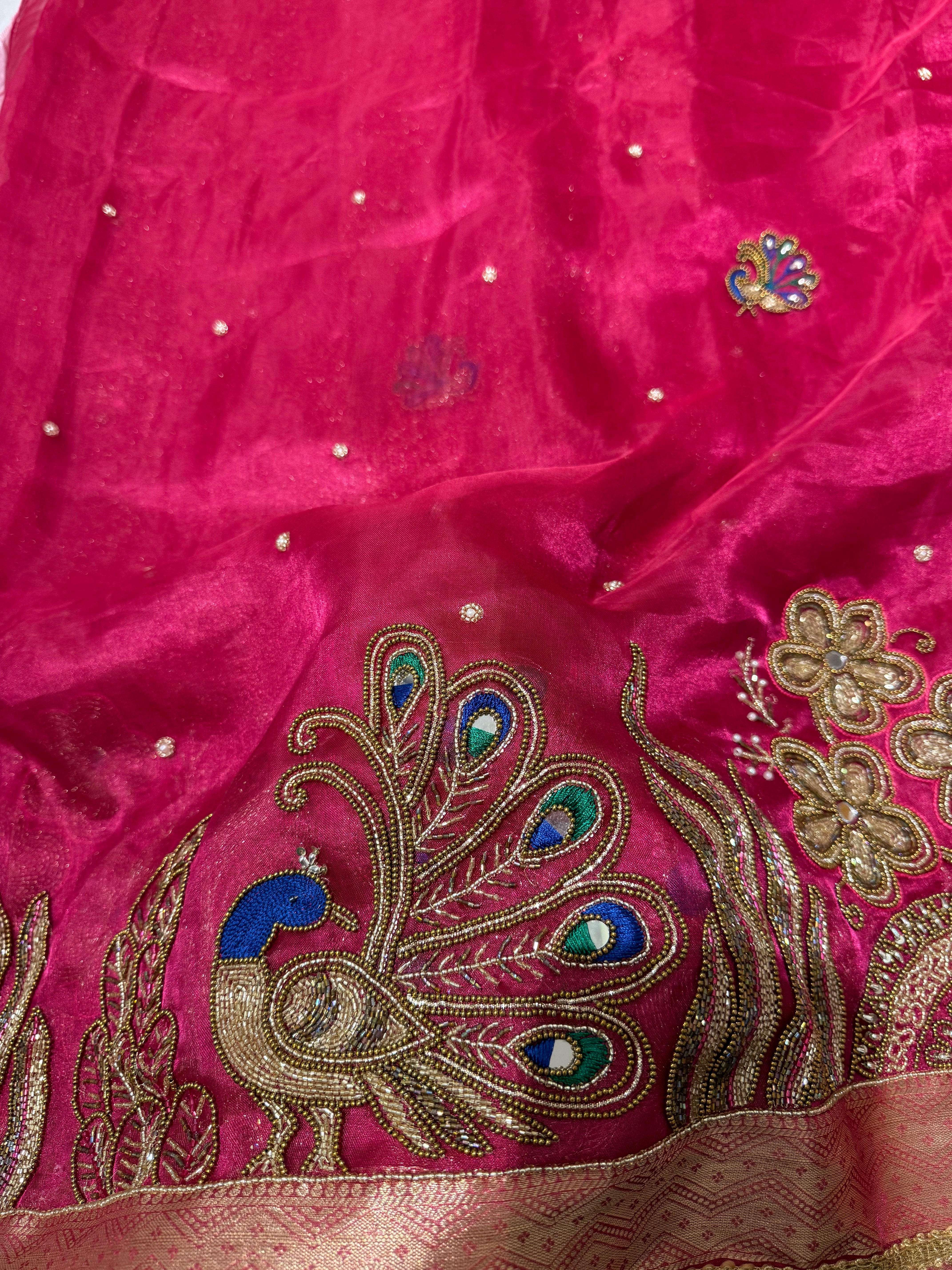 Gulabi Parinda
