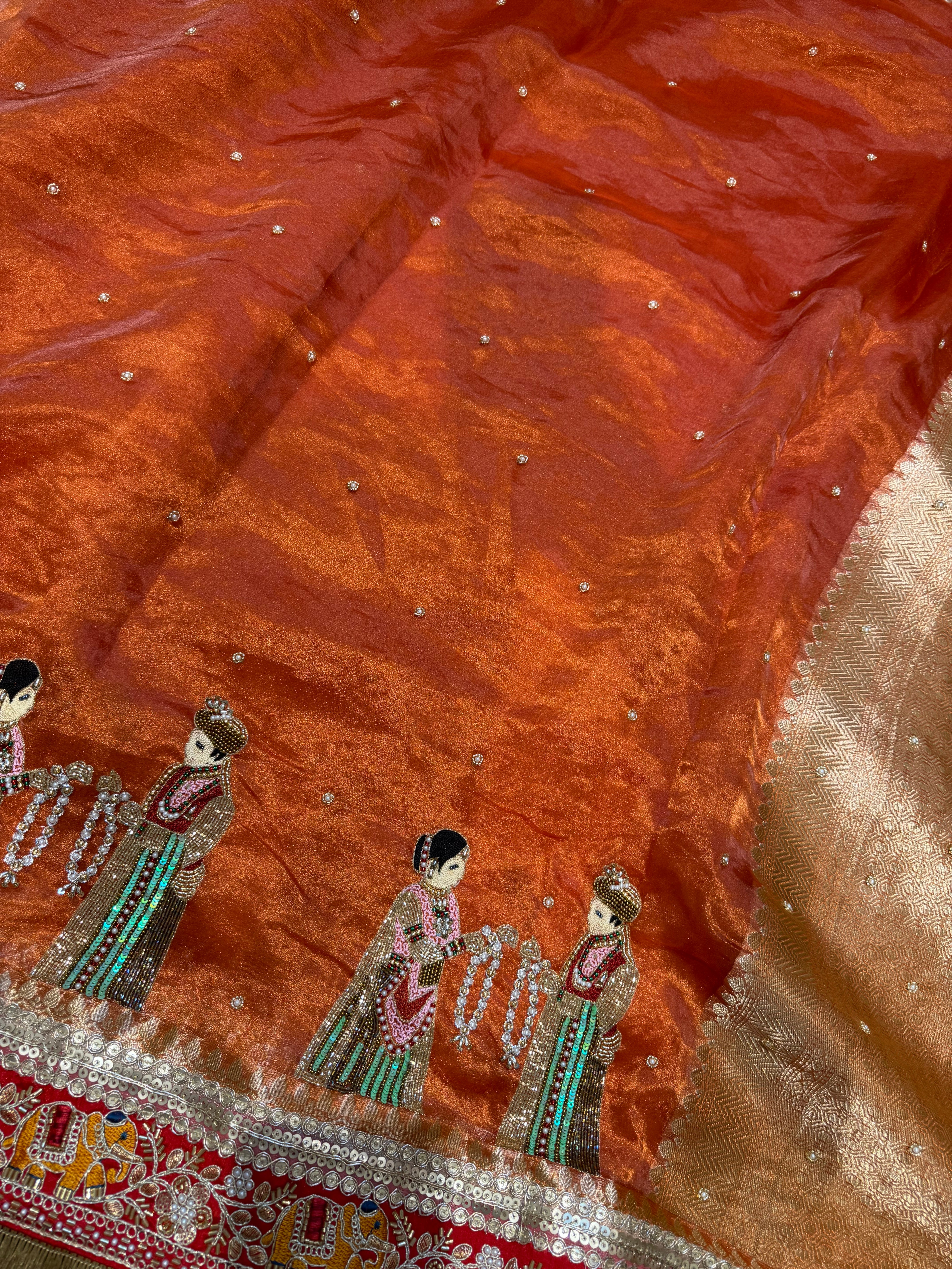 Gajri Varmala Waali Saree
