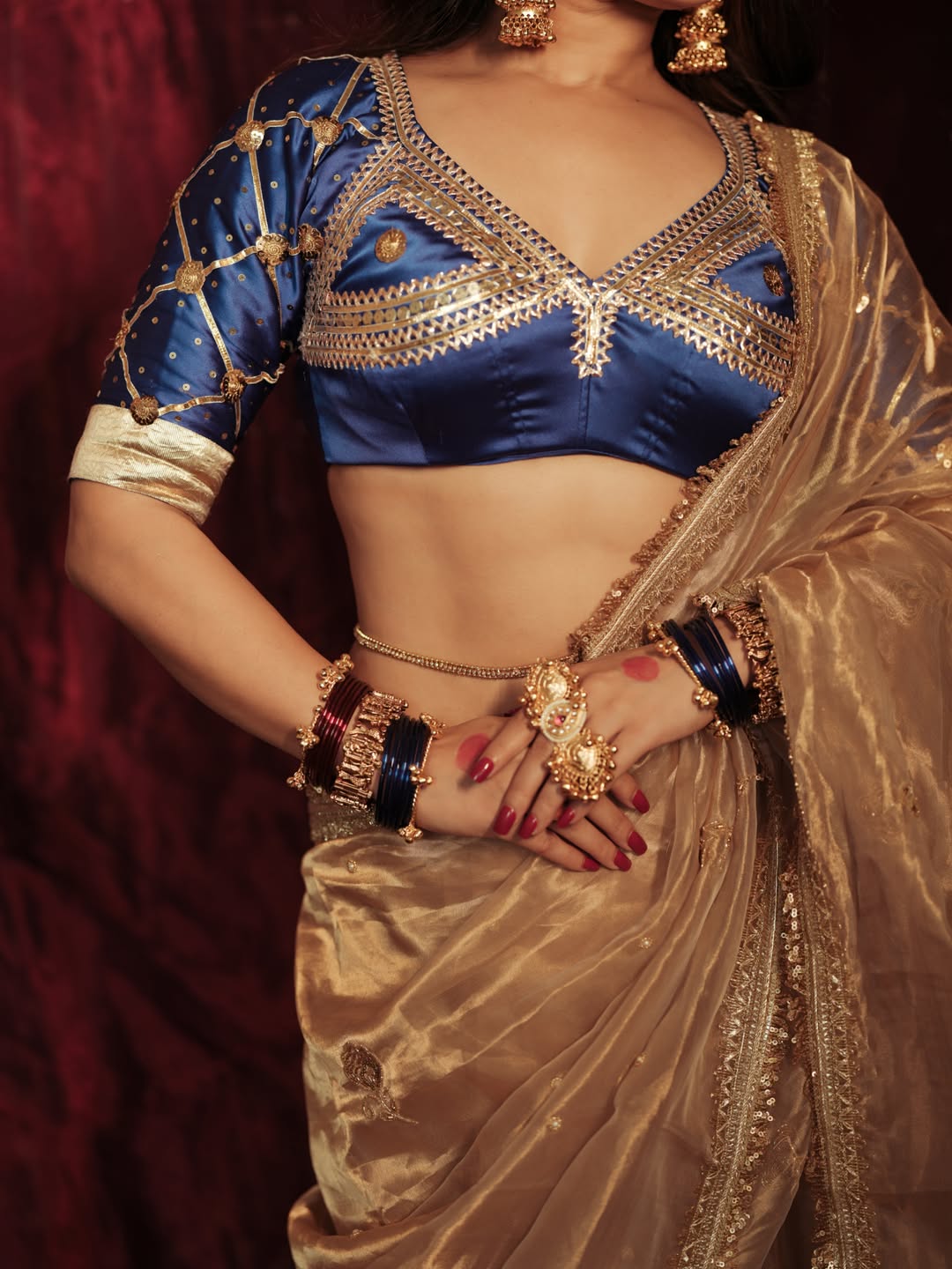Aishwarya Sharma Waali Saree