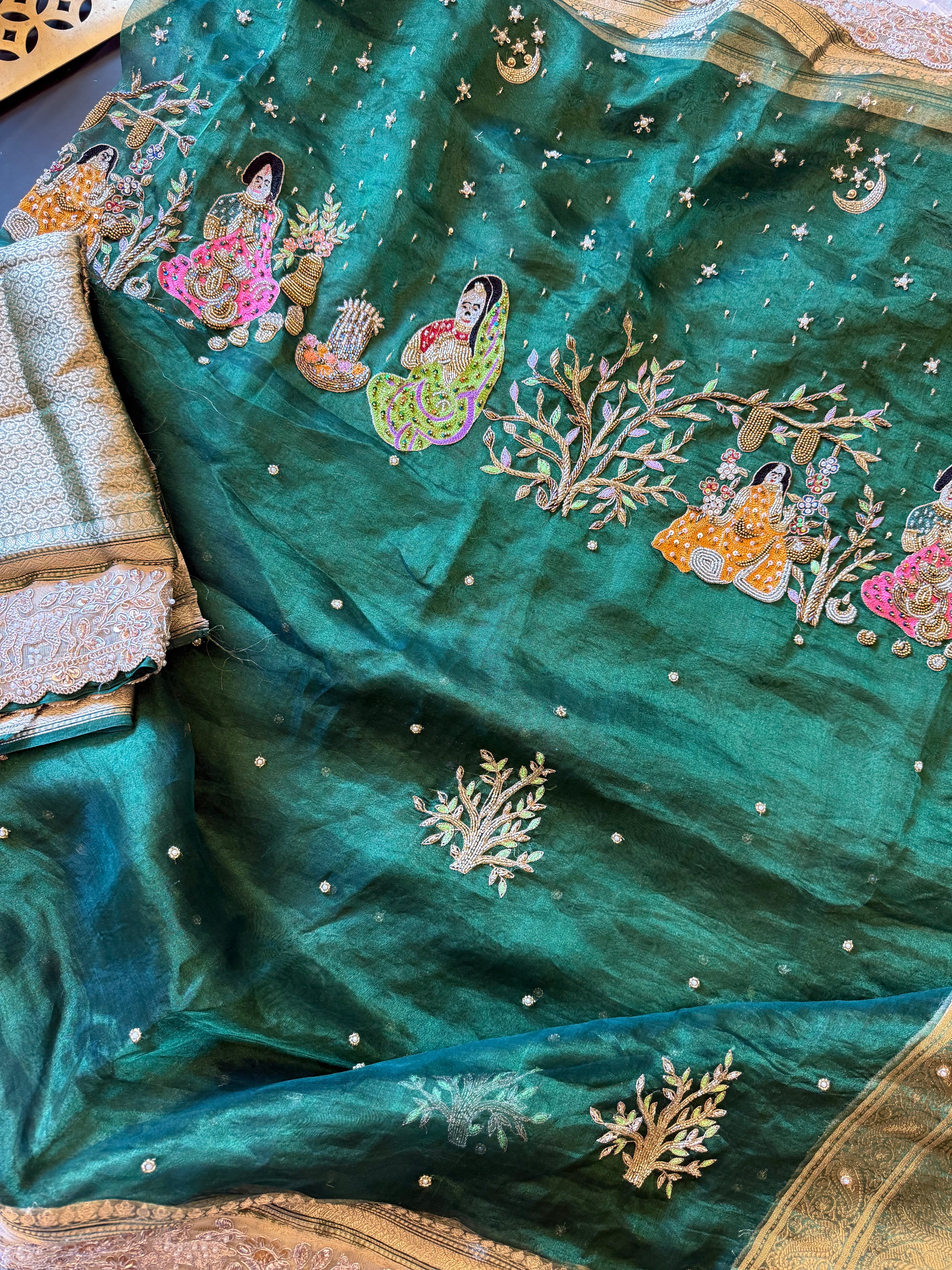 Teej Waali Saree