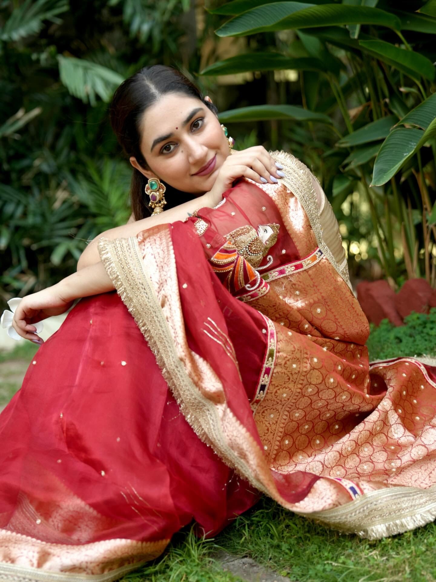 Disha Parmar Waali Saree - Pure Tissue Silk Saree With Hand Embroidery