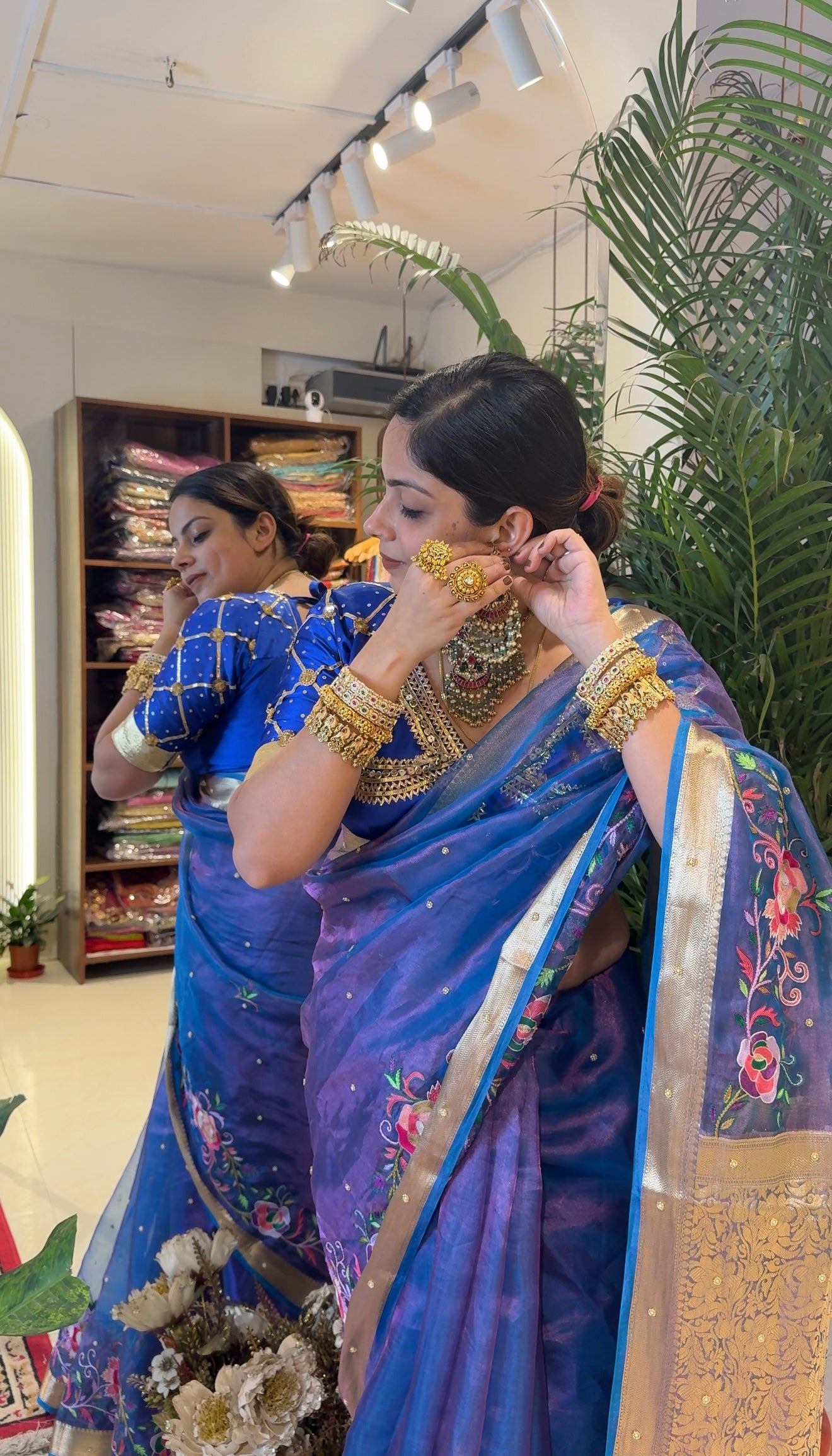 Resham Waali Saree - Brocade Blouse
